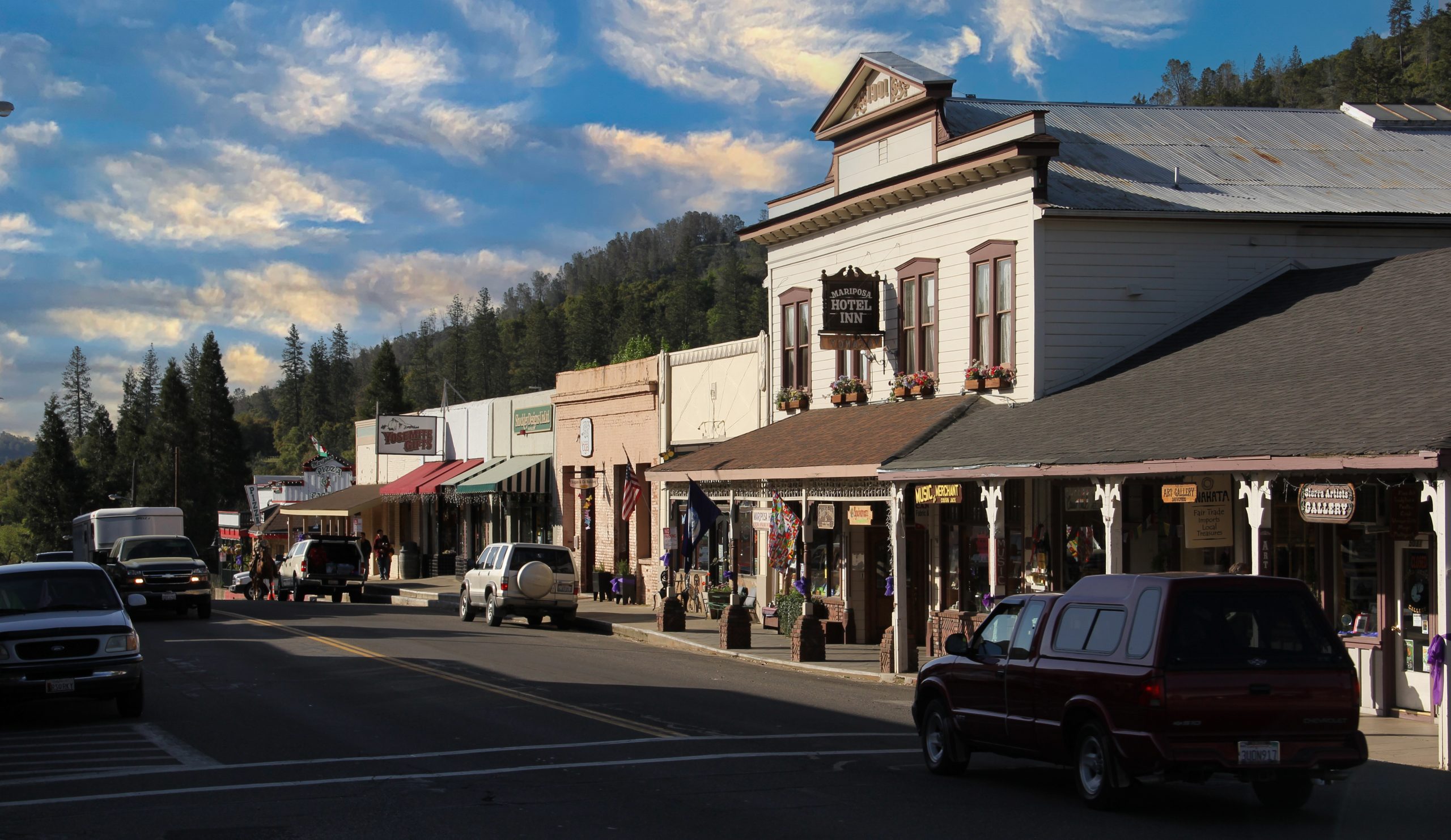 mariposa at sunrise