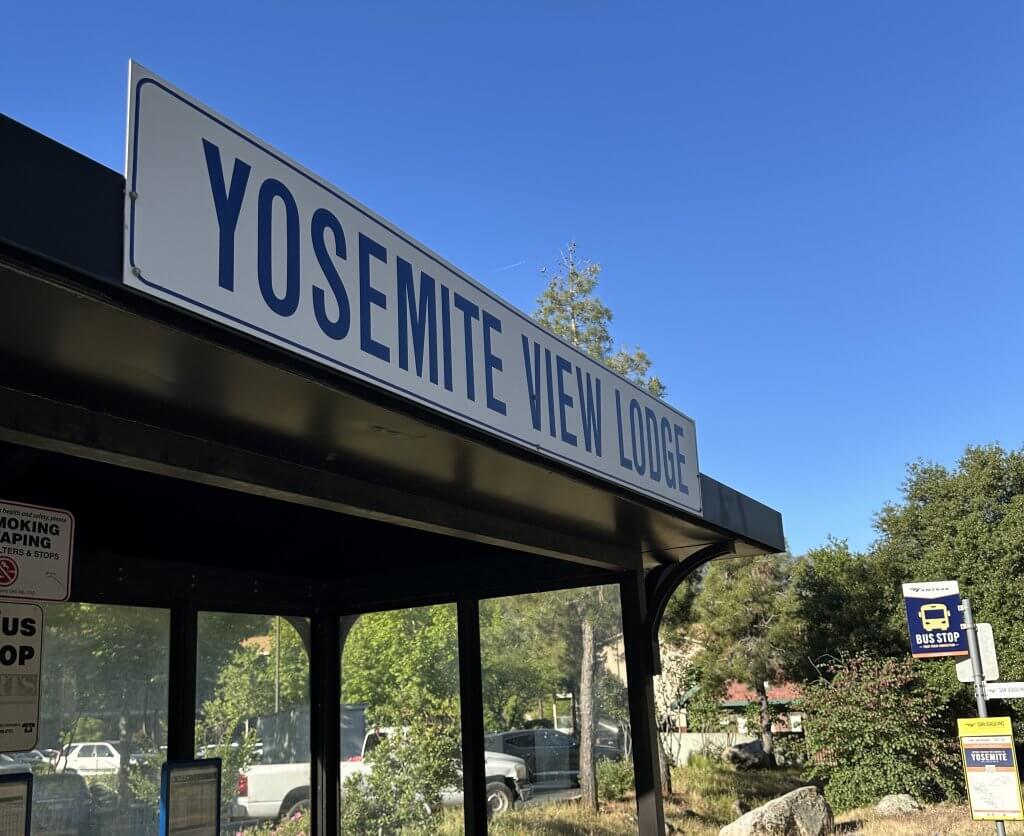 Yarts bus stop at yosemite view lodge making shuttle and public transit access into Yosemite easy