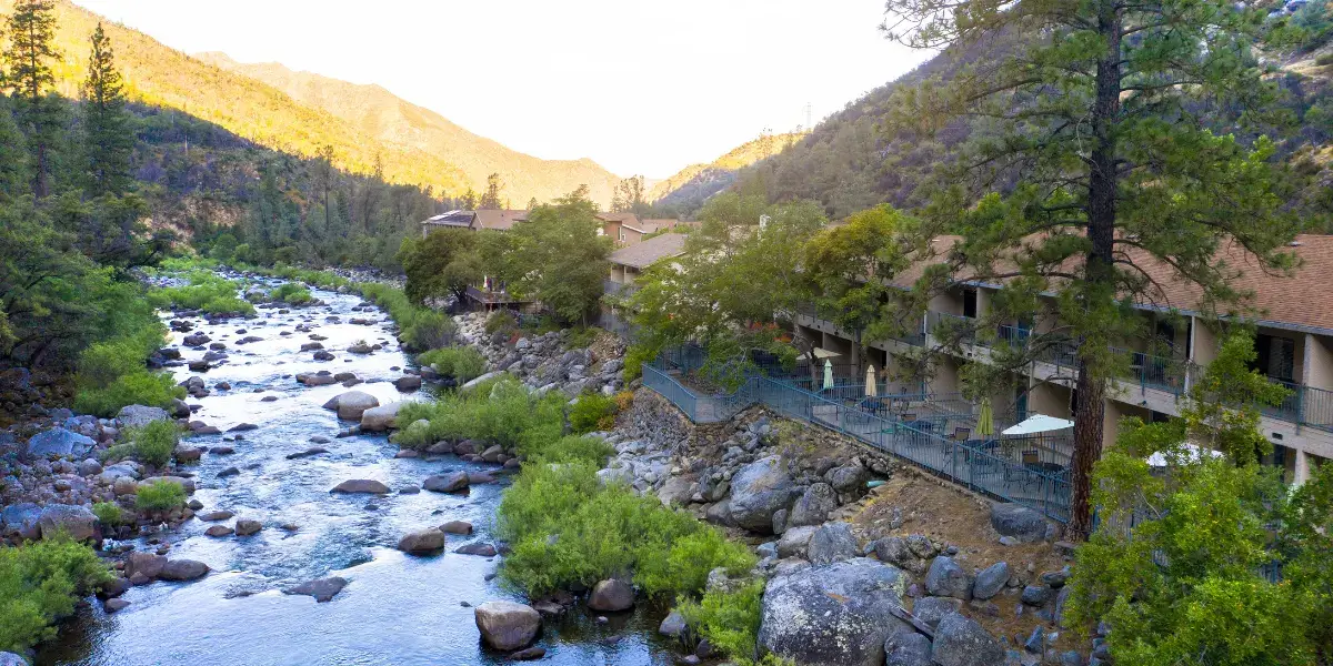 Yosemite View Lodge from the river, can see the rooms along the water