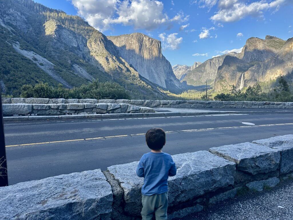 child at tunnel view